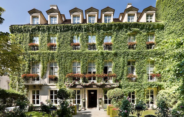 Pavillon-Reine-ext (1)